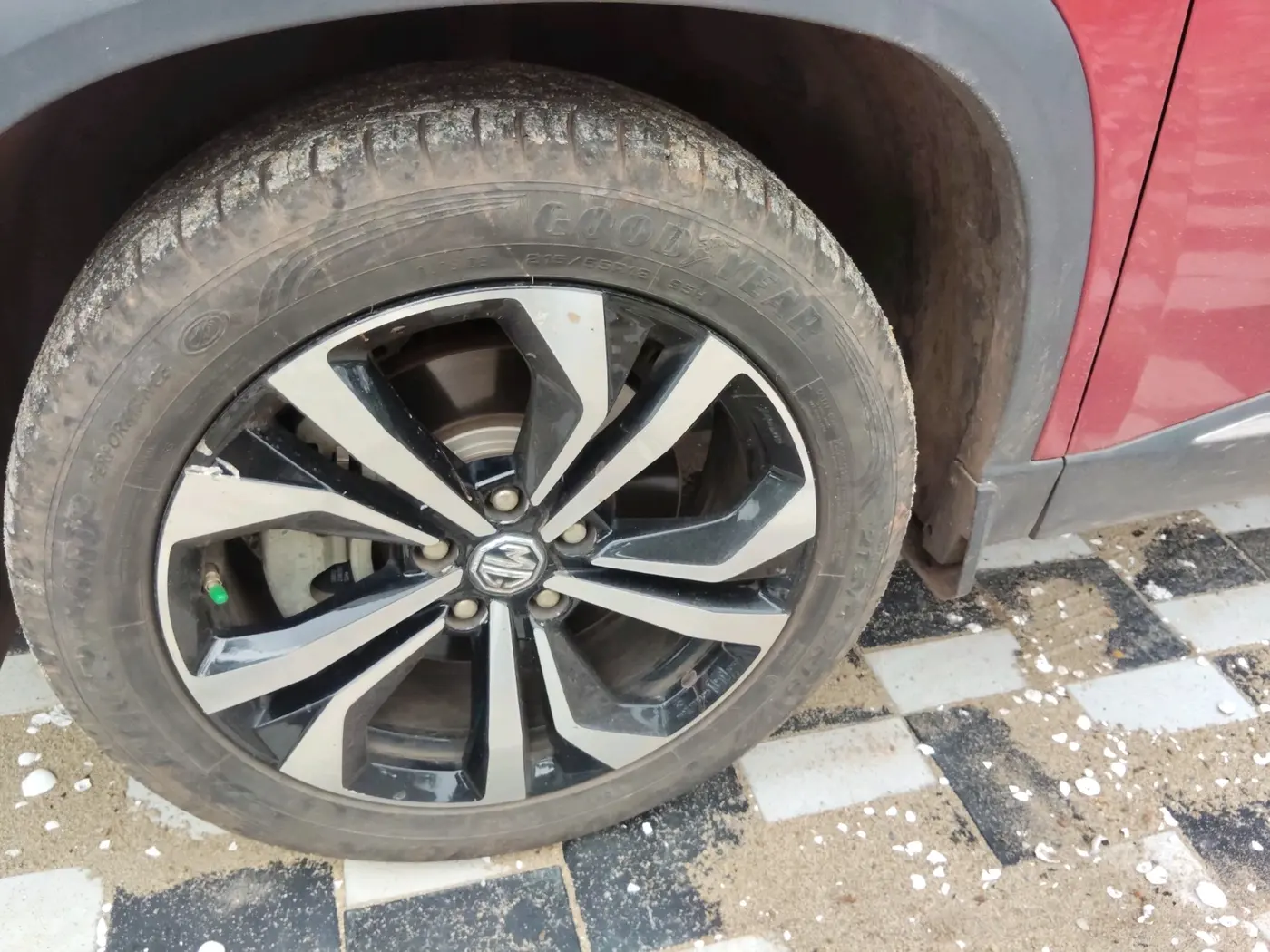 2023 MG HECTOR PLUS SHARP PRO 1.5 PETROL TURBO CVT 6 STR, Petrol, Automatic, 37,638 km, tyre