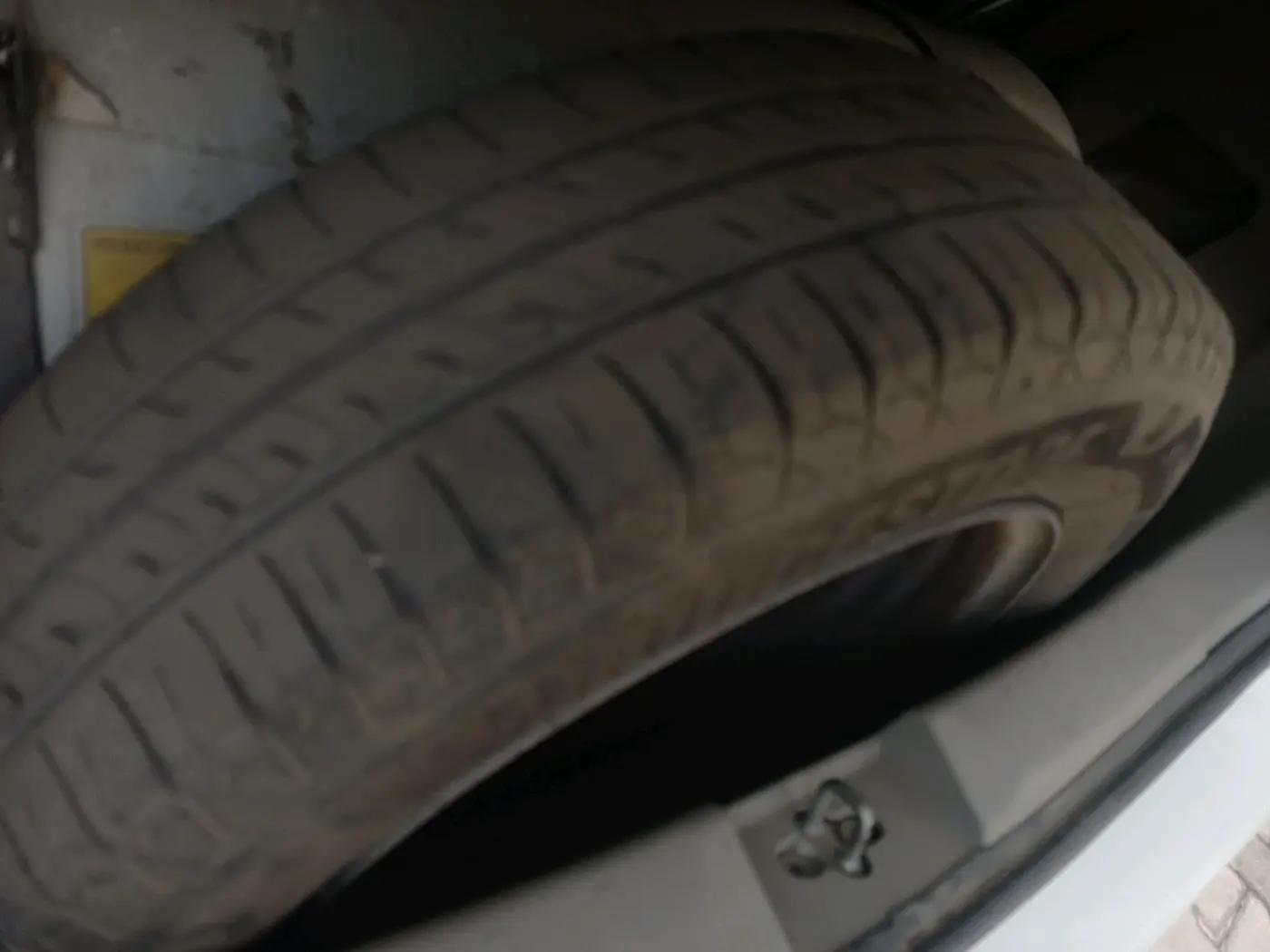 2017 Maruti Celerio VXI CNG, CNG, Manual, 90,948 km, tyre