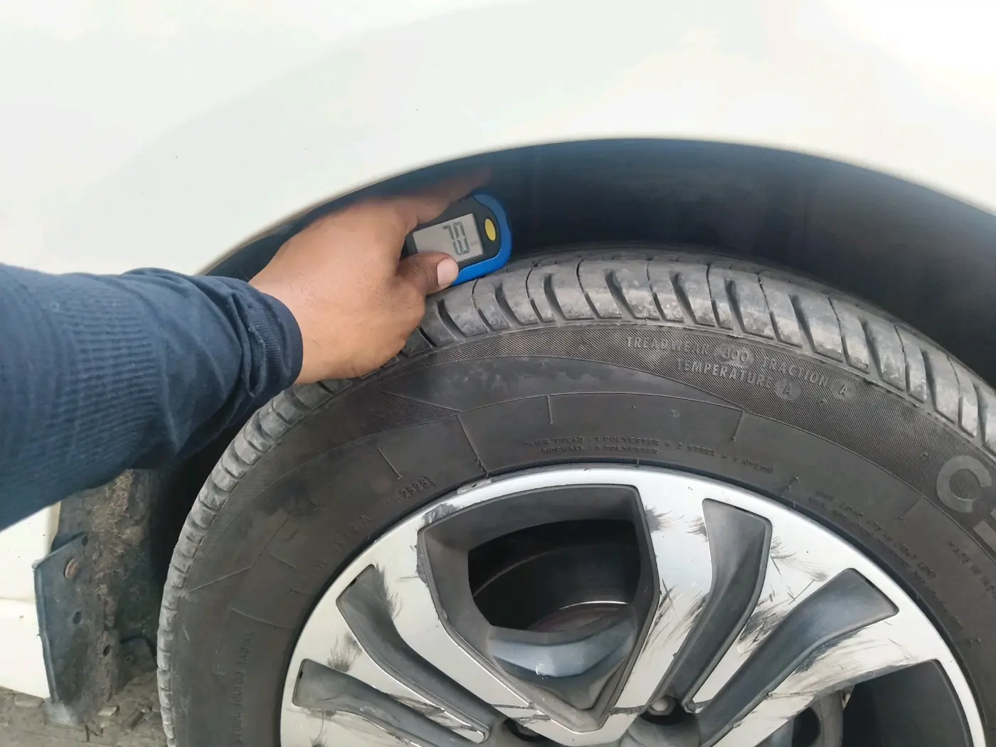 2022 Tata TIGOR XZ PLUS CNG, CNG, Manual, 72,635 km, tyre