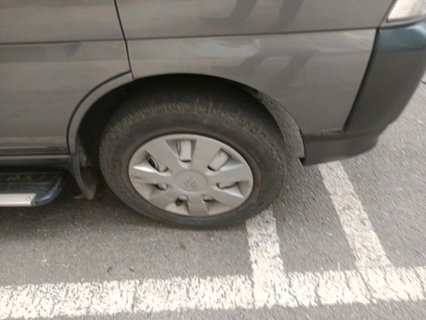 2021 Maruti Eeco 5 STR WITH A/C+HTR, Petrol, Manual, 30,019 km, tyre