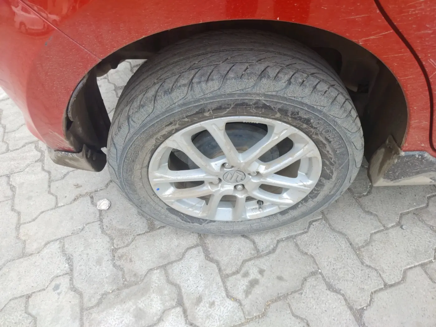2022 Maruti Swift ZXI CNG, CNG, Manual, 1,24,551 km, tyre