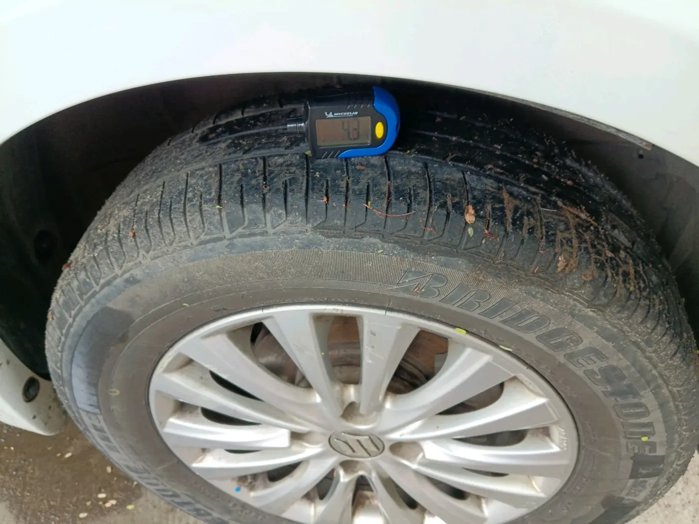 2014 Maruti Ciaz ZXI, Petrol, Manual, 49,929 km, tyre