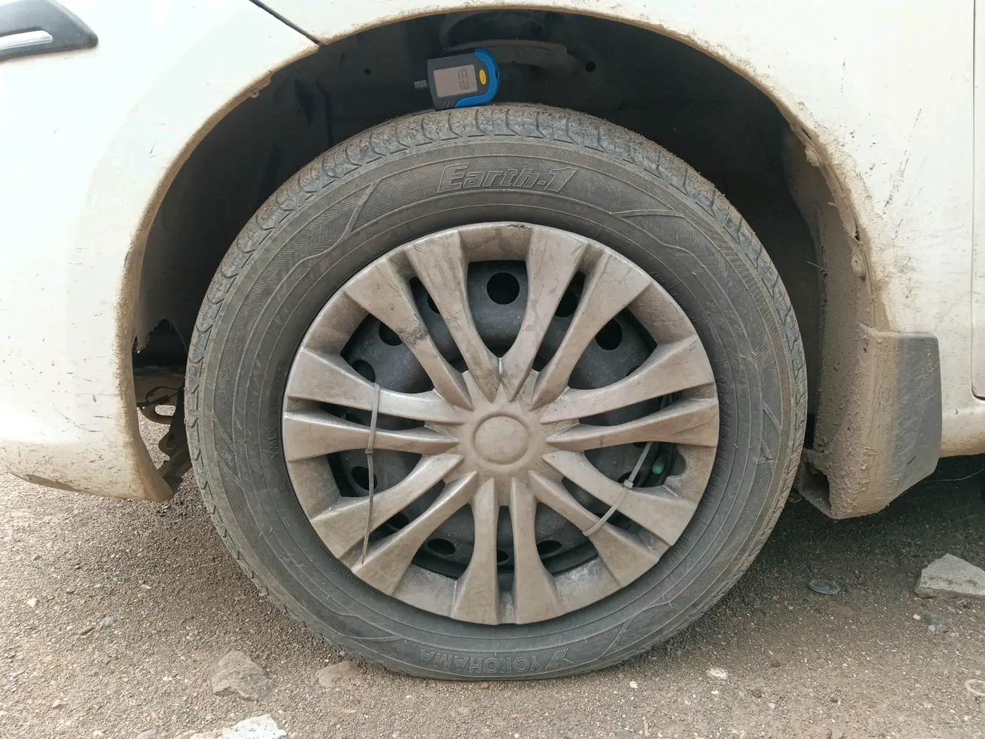 2014 Maruti Ertiga VXI CNG, CNG, Manual, 1,33,440 km, tyre