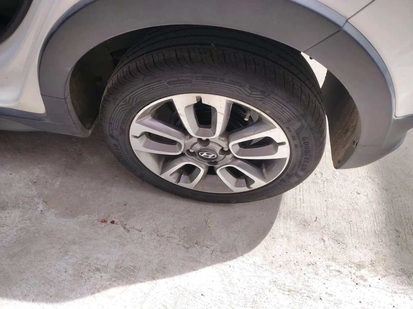 2018 Hyundai i20 Active 1.2 SX, Petrol, Manual, 40,709 km, tyre