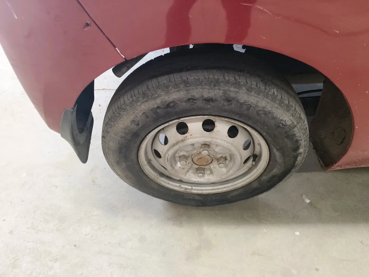 2012 Hyundai Eon D-LITE+, Petrol, Manual, 89,025 km, tyre