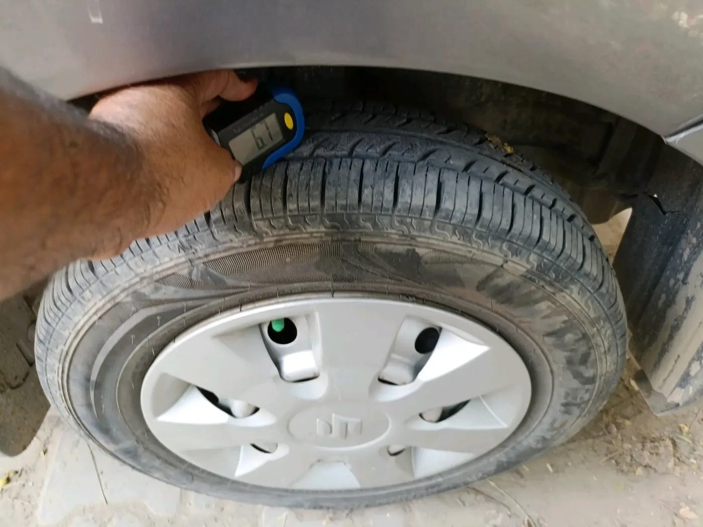 2013 Maruti Wagon R 1.0 LXI, Petrol, Manual, 42,542 km, tyre