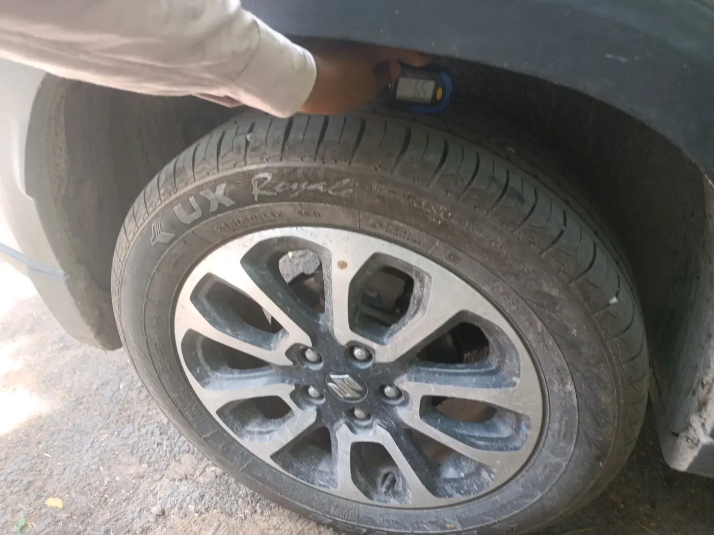 2024 Maruti Grand Vitara ZETA CNG, CNG, Manual, 39,756 km, tyre