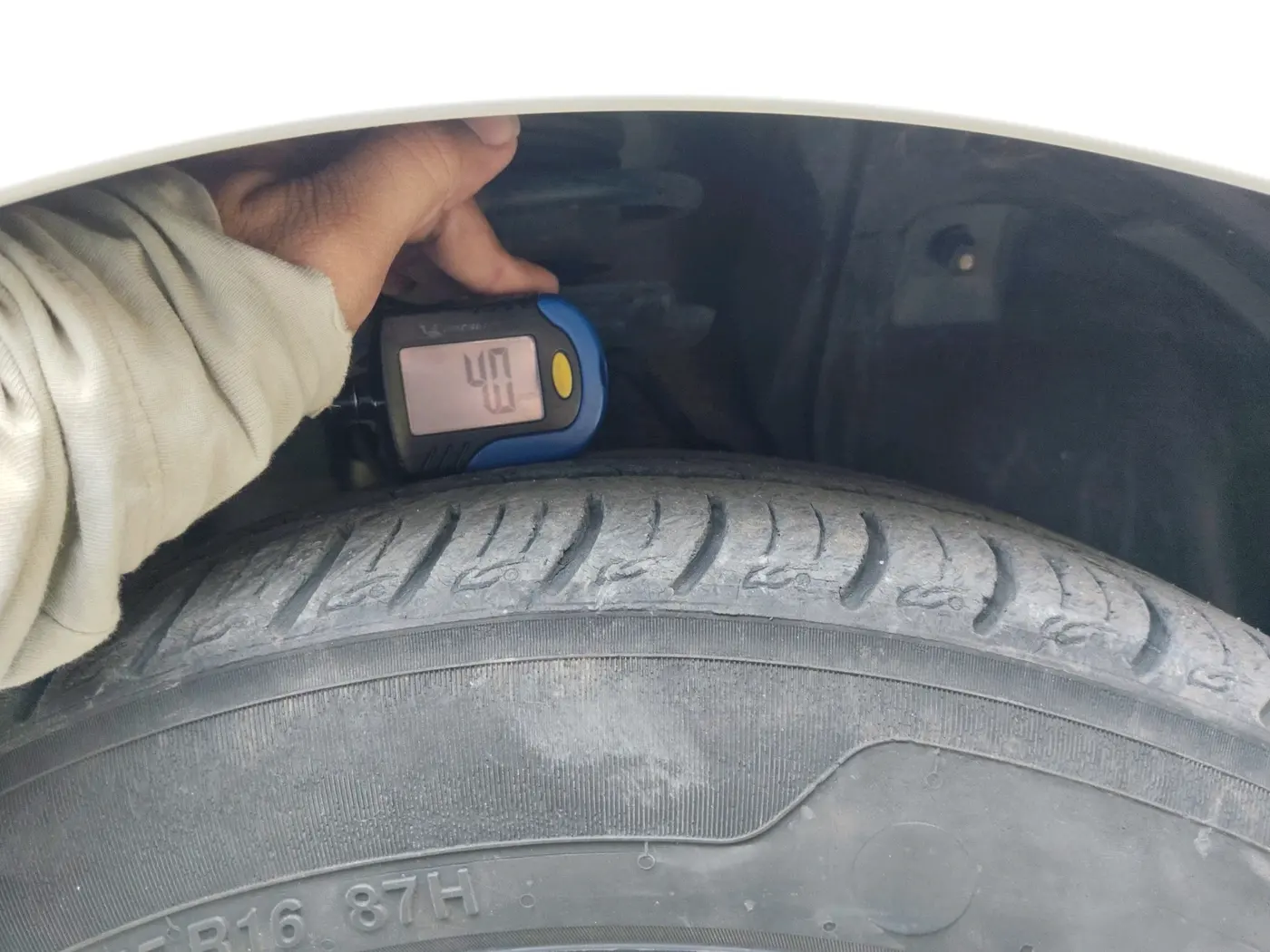 2021 Tata ALTROZ XZ PETROL, Petrol, Manual, 38,534 km, tyre