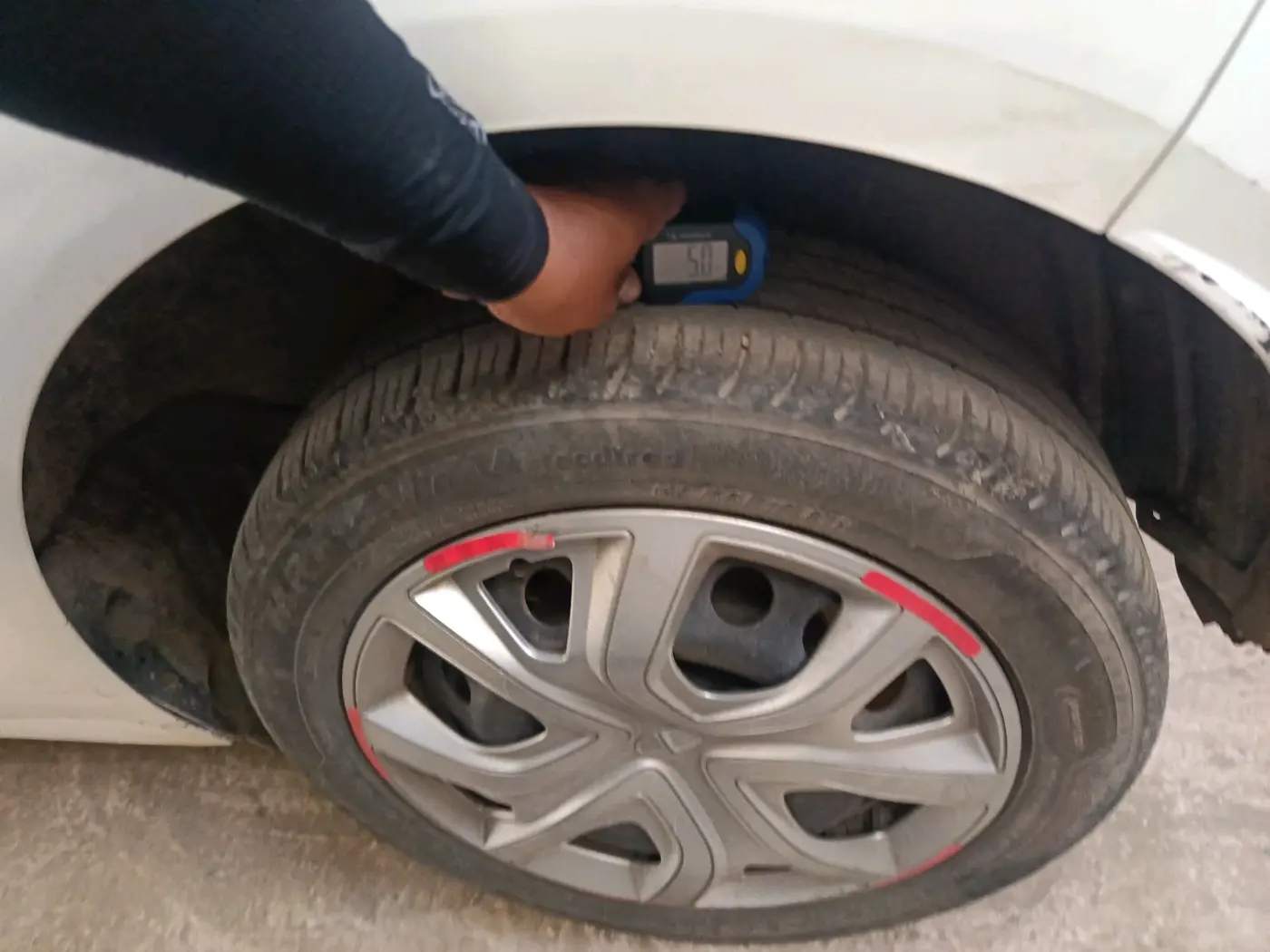 2020 Tata ALTROZ XT PETROL, Petrol, Manual, 24,946 km, tyre