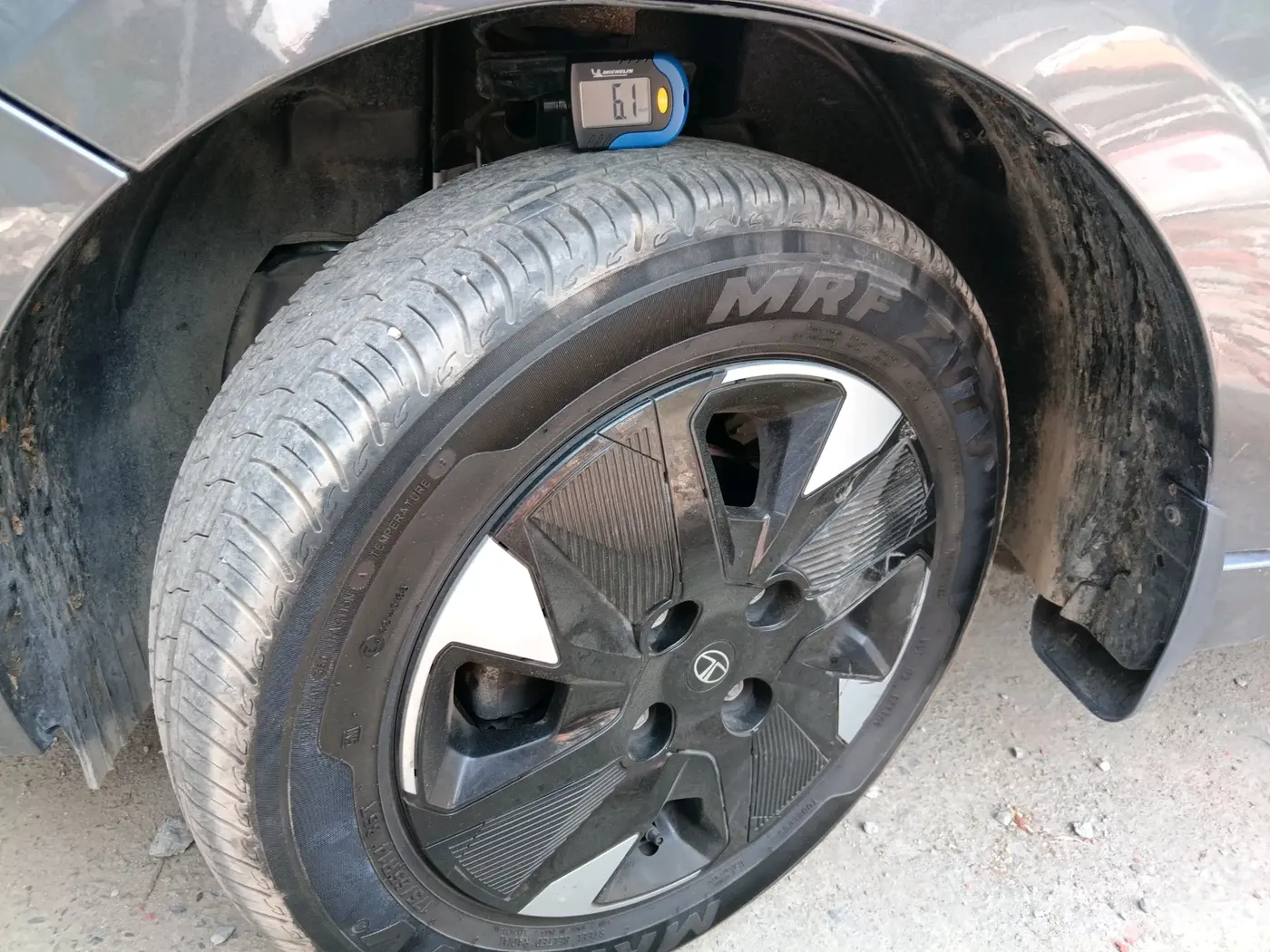 2025 Tata Tiago XT PETROL, Petrol, Manual, 6,316 km, tyre