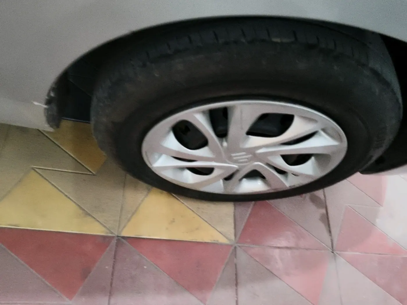 2023 Maruti Celerio VXI CNG, CNG, Manual, 43,363 km, tyre