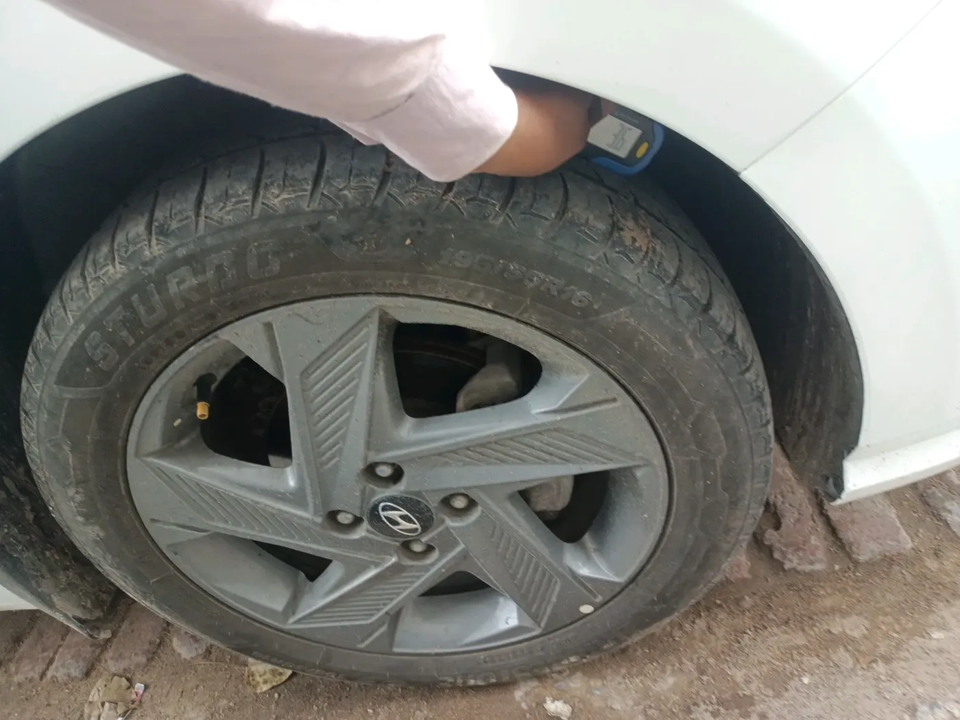 2020 Hyundai Verna SX 1.5 VTVT, Petrol, Manual, 66,285 km, tyre