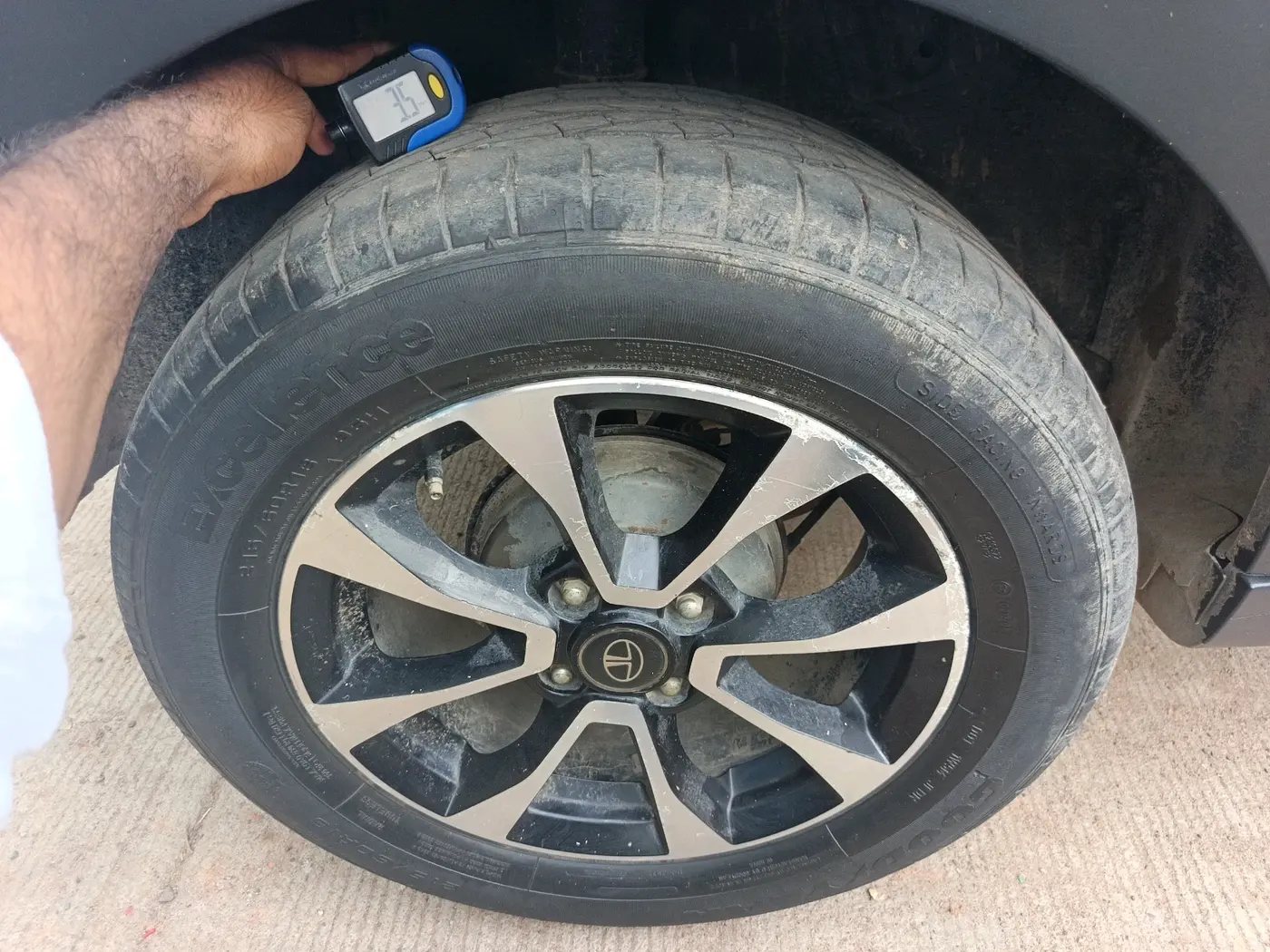 2021 Tata NEXON XZ PLUS (O) PETROL DUAL TONE, Petrol, Manual, 45,092 km, tyre