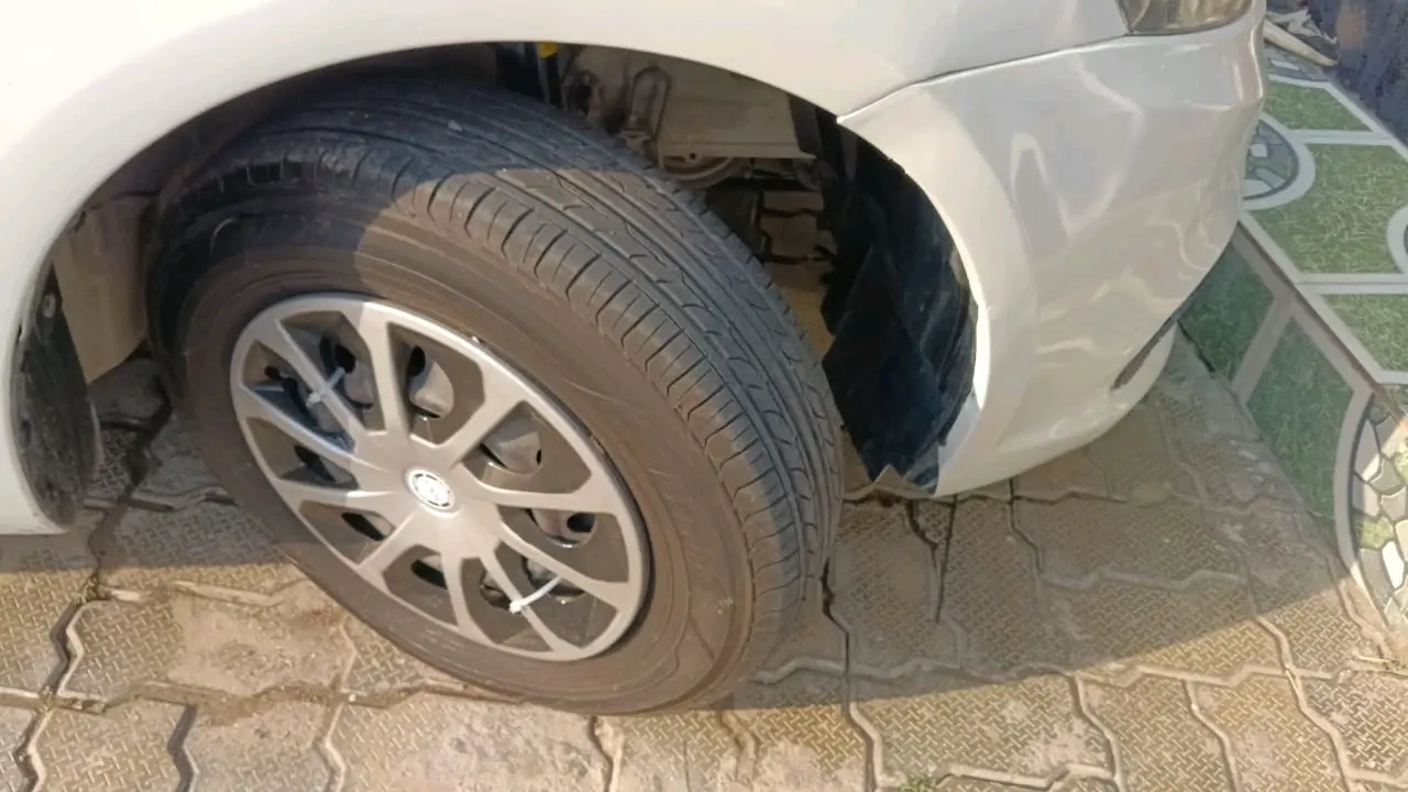 2017 Maruti Swift Dzire VDI, Diesel, Manual, 92,634 km, tyre