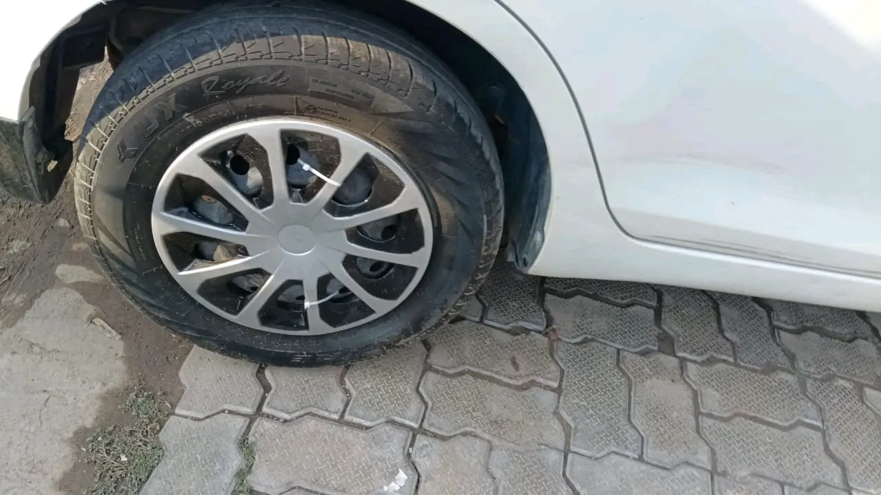 2017 Maruti Swift Dzire VDI, Diesel, Manual, 92,634 km, tyre