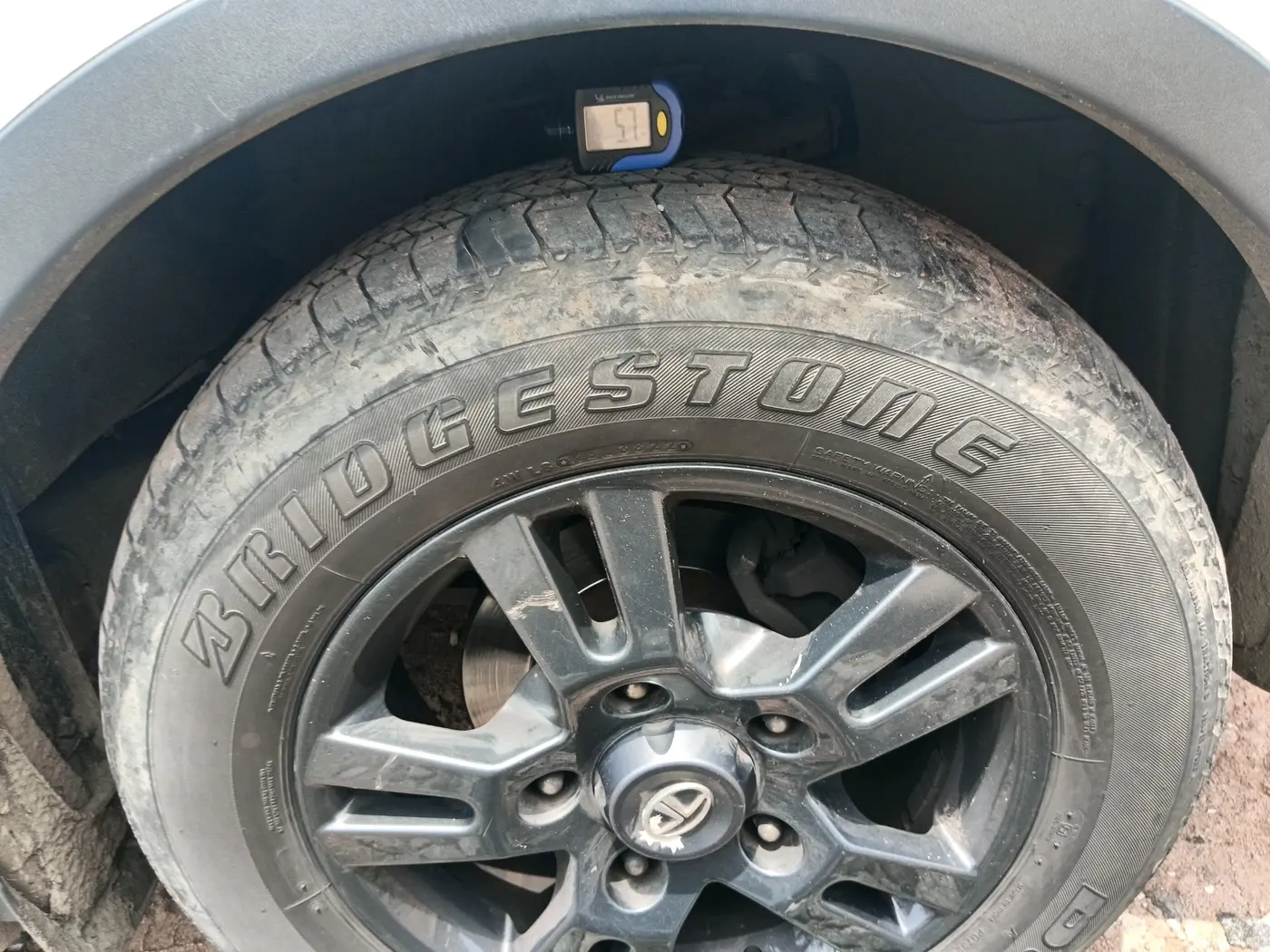 2019 Tata Hexa XT 4X2 7 STR, Diesel, Manual, 1,20,028 km, tyre