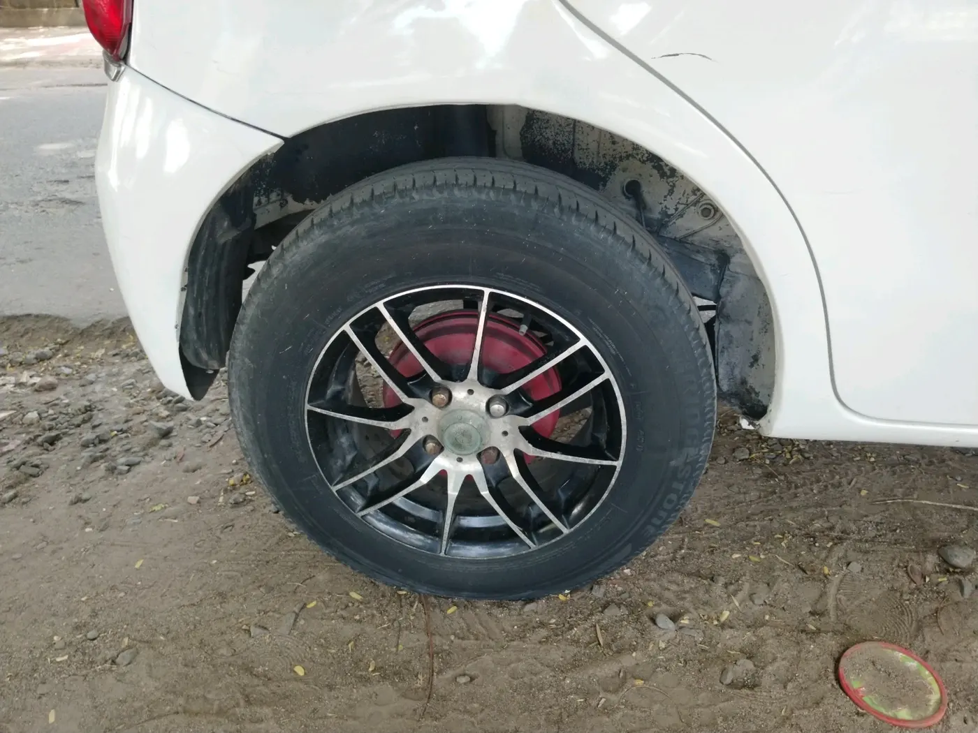 2012 Toyota Etios Liva GD, Diesel, Manual, 1,09,102 km, tyre