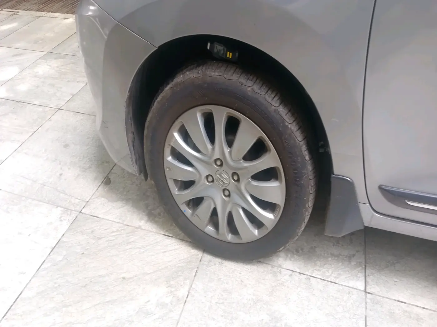2016 Maruti Baleno ZETA PETROL 1.2, Petrol, Manual, 33,663 km, tyre