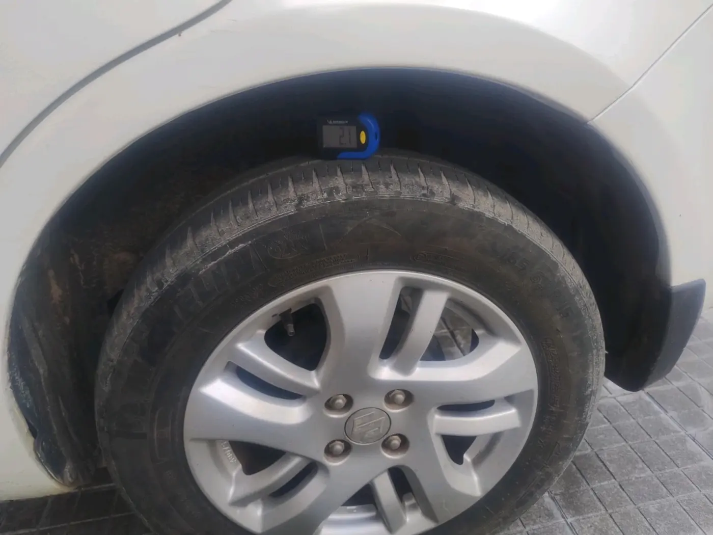 2012 Maruti Swift Dzire ZDI, Diesel, Manual, 1,03,632 km, tyre