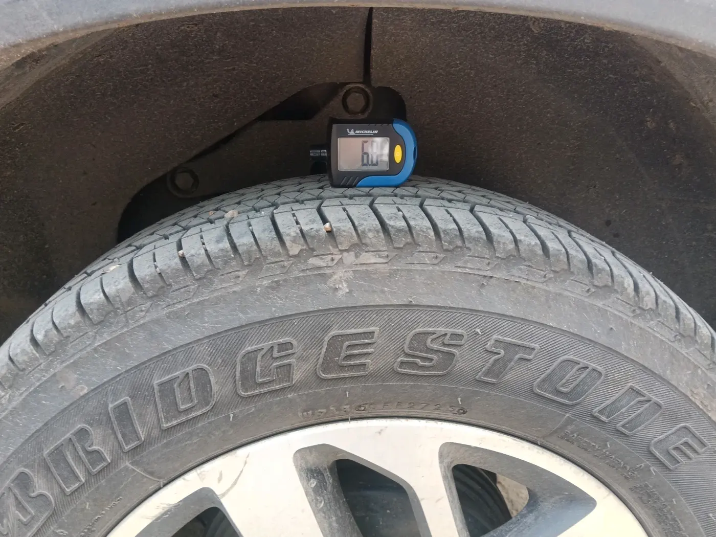 2021 Tata Harrier XZ PLUS 2.0L, Diesel, Manual, 1,22,010 km, tyre