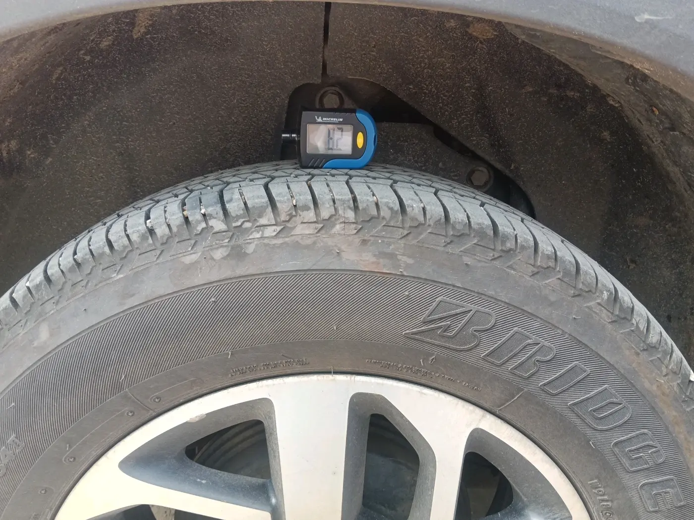 2021 Tata Harrier XZ PLUS 2.0L, Diesel, Manual, 1,22,010 km, tyre