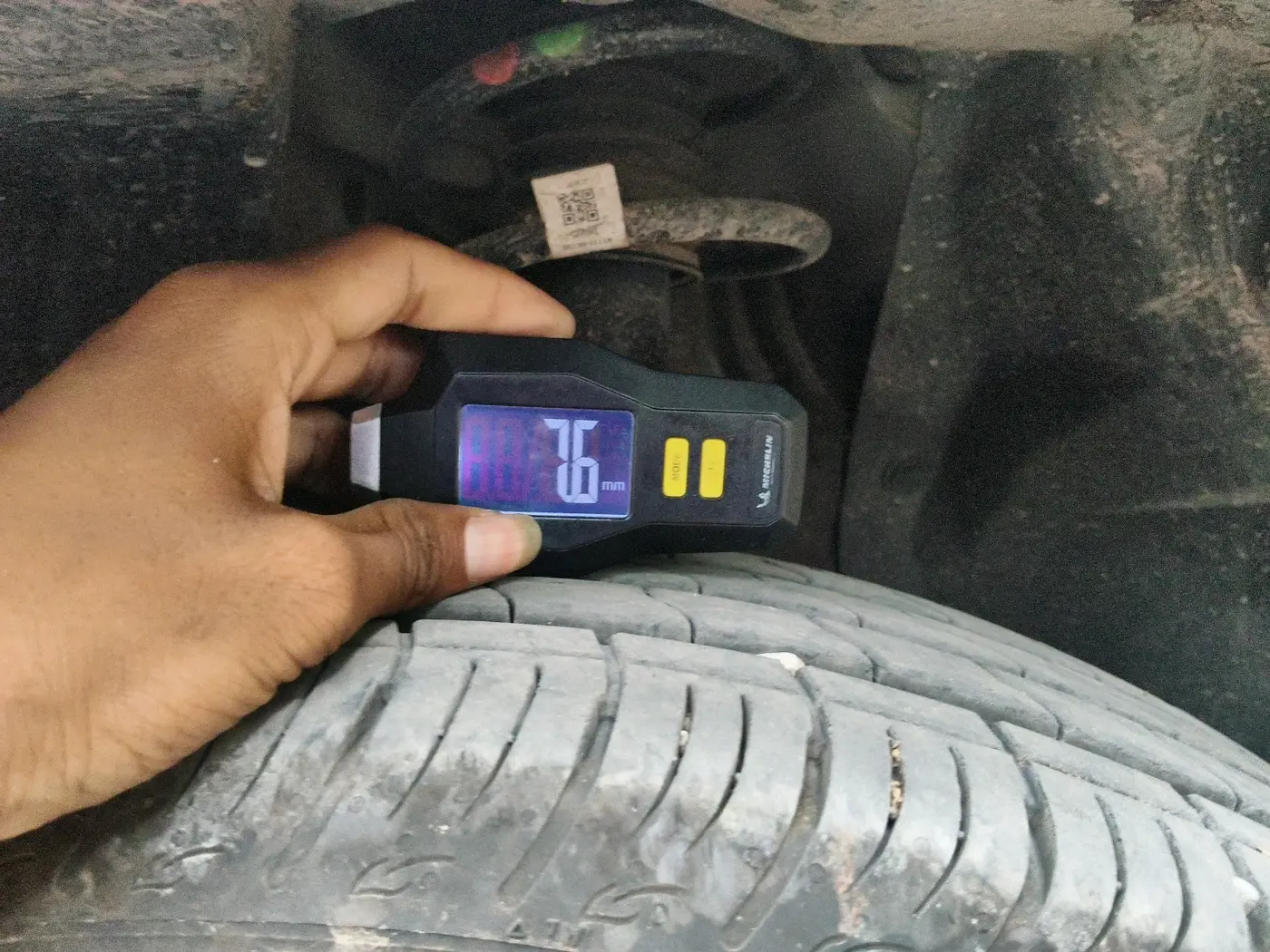 2025 Maruti BREZZA LXI, Petrol, Manual, 2,365 km, tyre