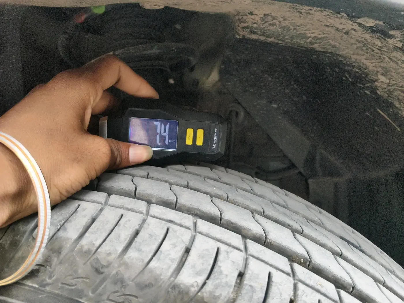 2025 Maruti BREZZA LXI, Petrol, Manual, 2,365 km, tyre
