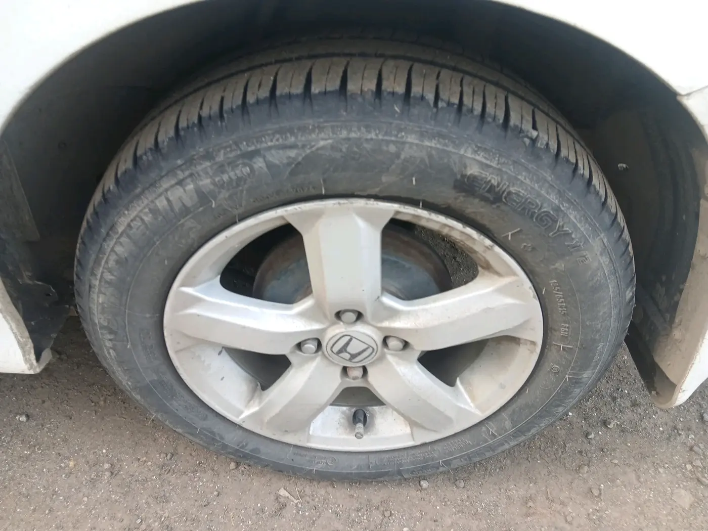 2011 Honda City 1.5L I-VTEC V MT, Petrol, Manual, 1,95,405 km, tyre