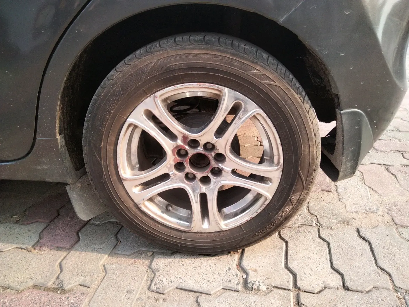 2016 Maruti Baleno DELTA DIESEL 1.3, Diesel, Manual, 70,733 km, tyre