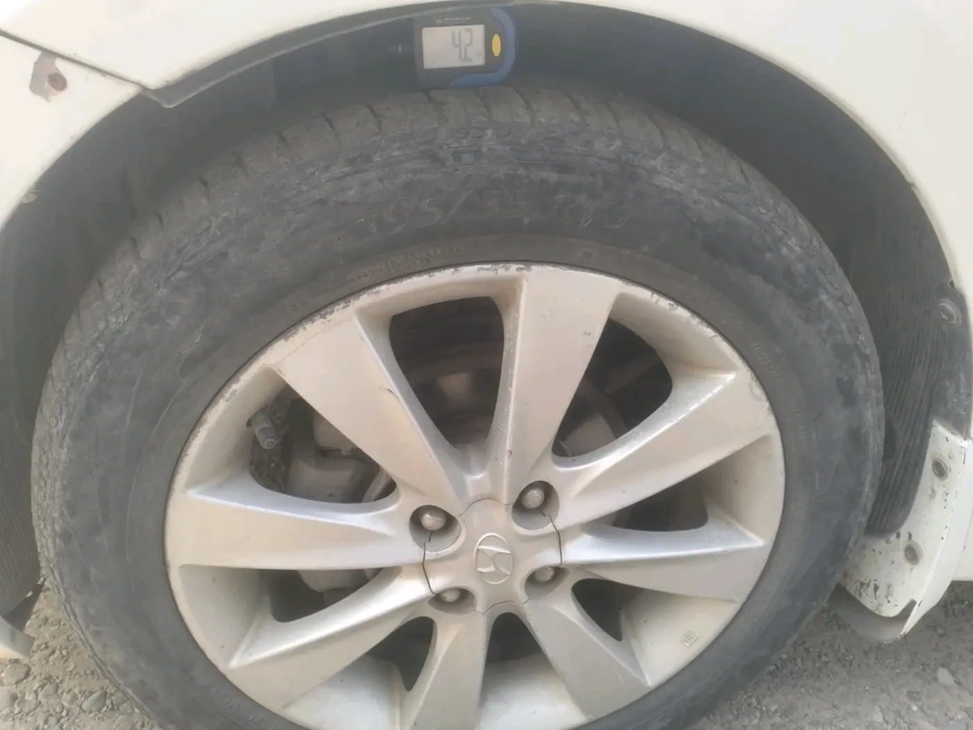 2012 Hyundai Verna FLUIDIC 1.6 CRDI EX, Diesel, Manual, 84,112 km, tyre