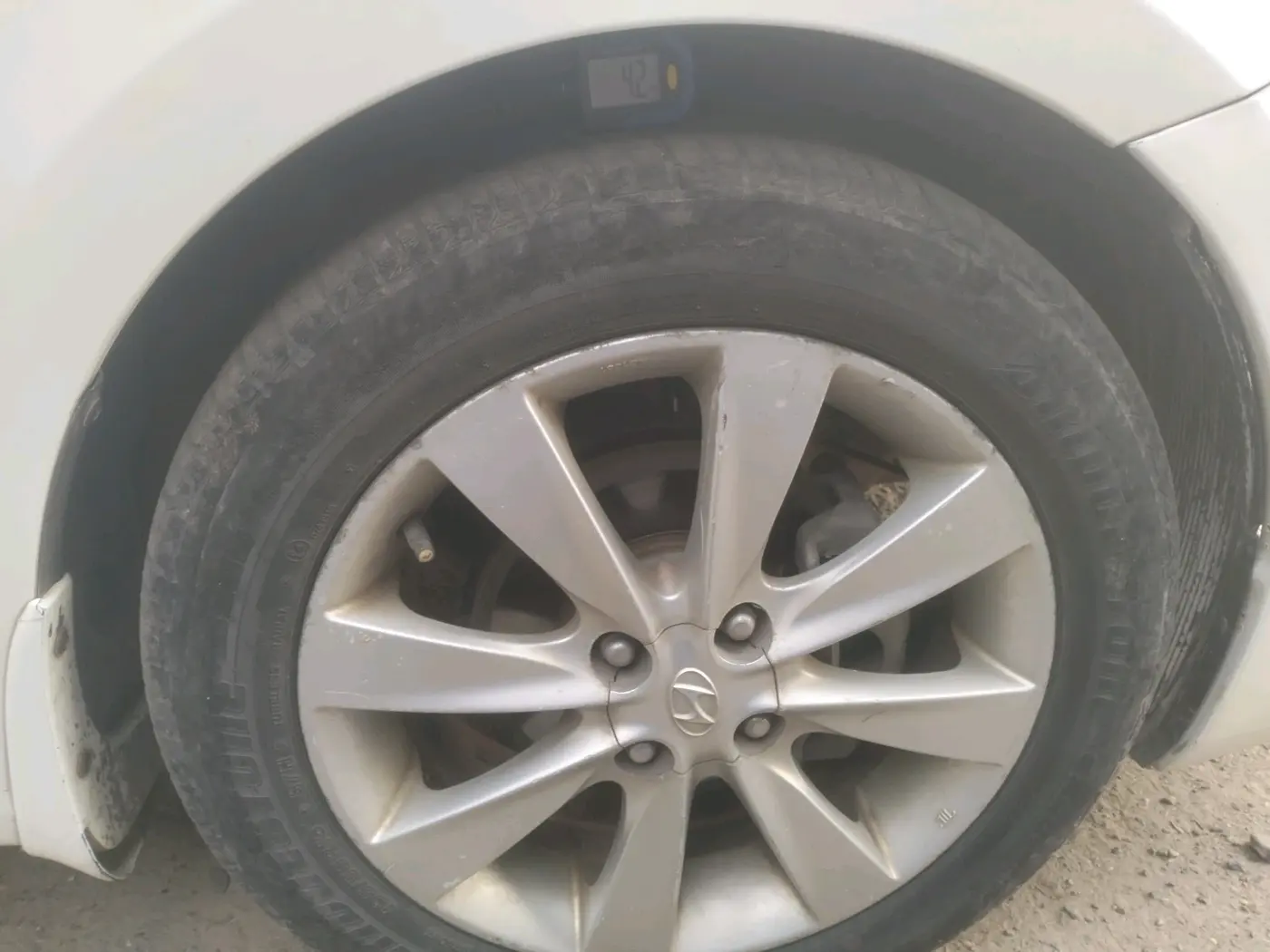 2012 Hyundai Verna FLUIDIC 1.6 CRDI EX, Diesel, Manual, 84,112 km, tyre