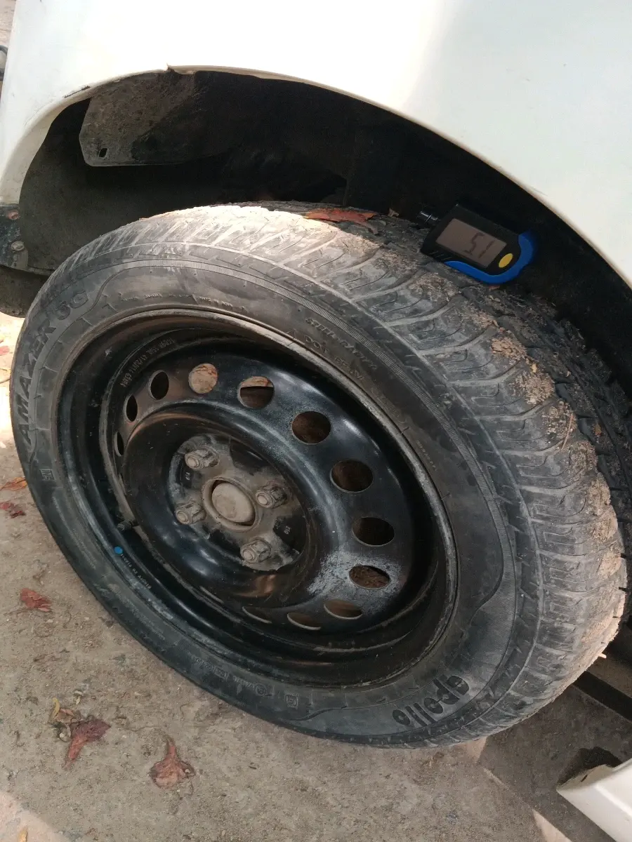 2016 Maruti Wagon R 1.0 VXI, Petrol, Manual, 31,069 km, tyre