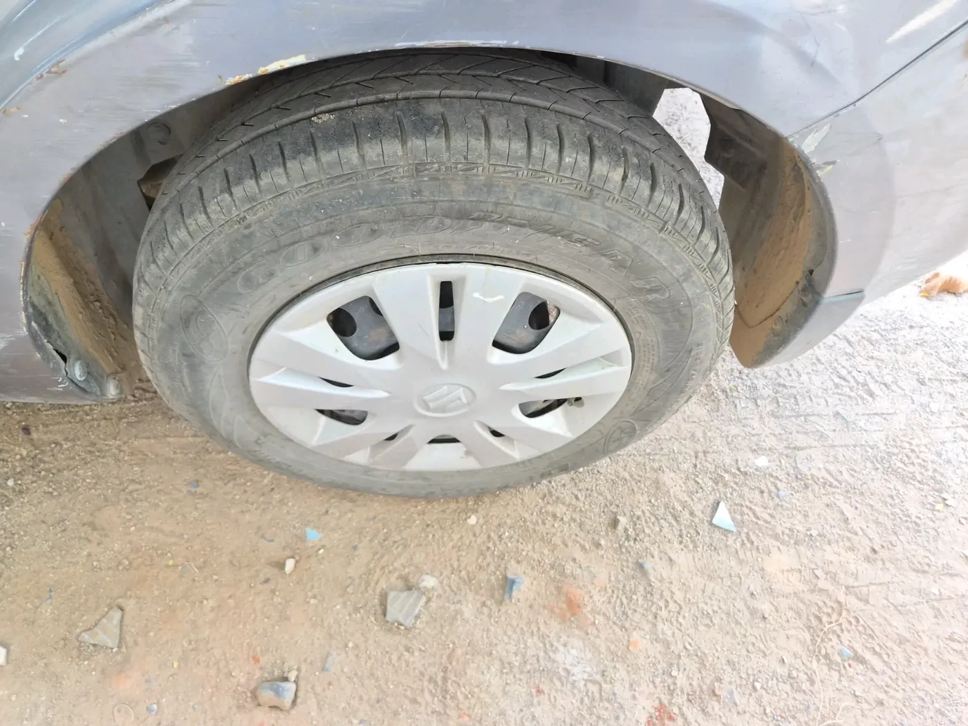 2015 Maruti Swift Dzire VXI, Petrol, Manual, 84,102 km, tyre