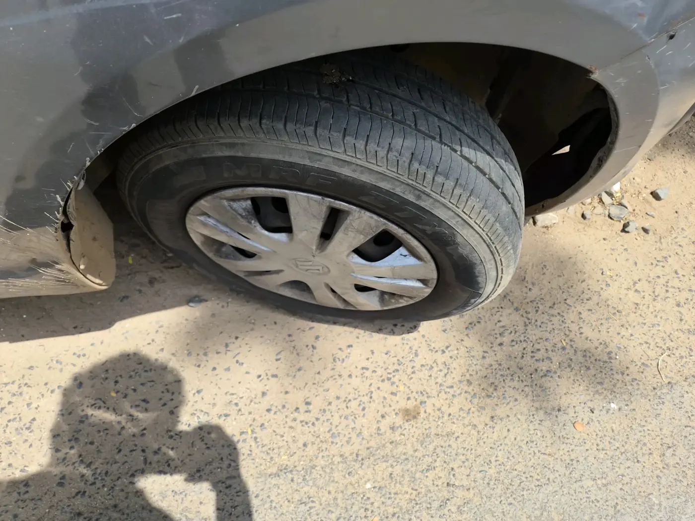 2015 Maruti Swift Dzire VXI, Petrol, Manual, 84,102 km, tyre