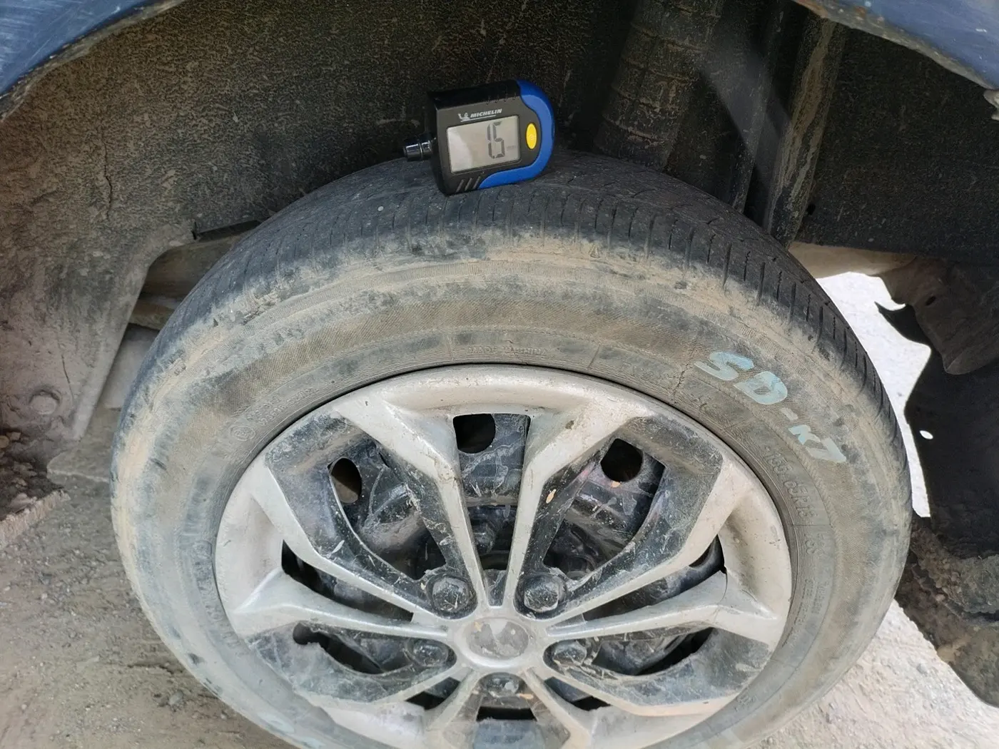 2016 Datsun Go A, CNG, Manual, 84,196 km, tyre