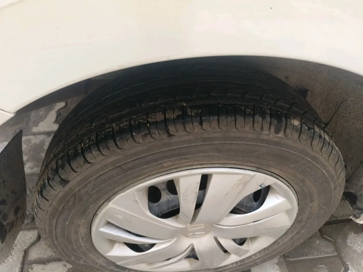 2019 Honda Amaze 1.2L I-VTEC S, CNG, Manual, 1,35,849 km, tyre