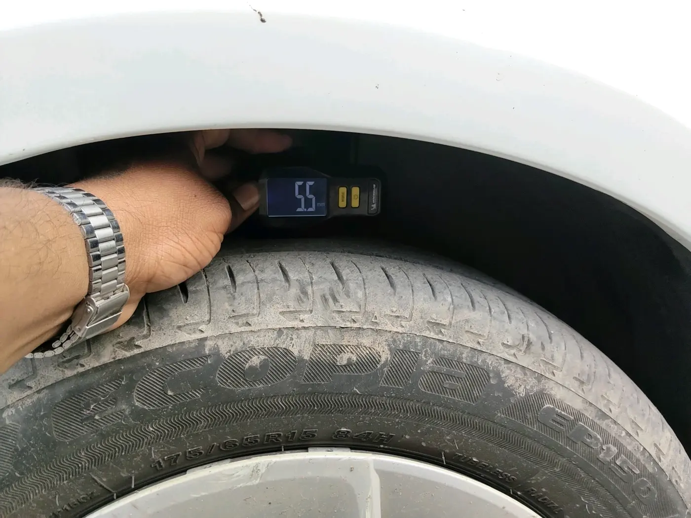 2019 Maruti IGNIS DELTA 1.2 AMT, Petrol, Automatic, 44,475 km, tyre