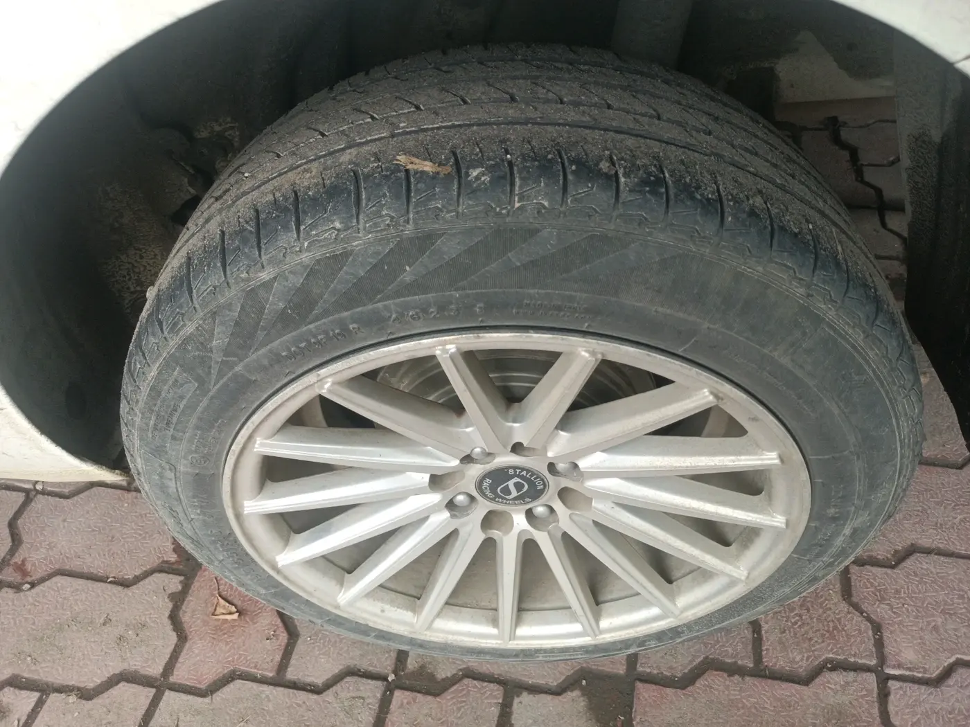 2021 Hyundai Verna SX 1.5 VTVT, Petrol, Manual, 90,608 km, tyre