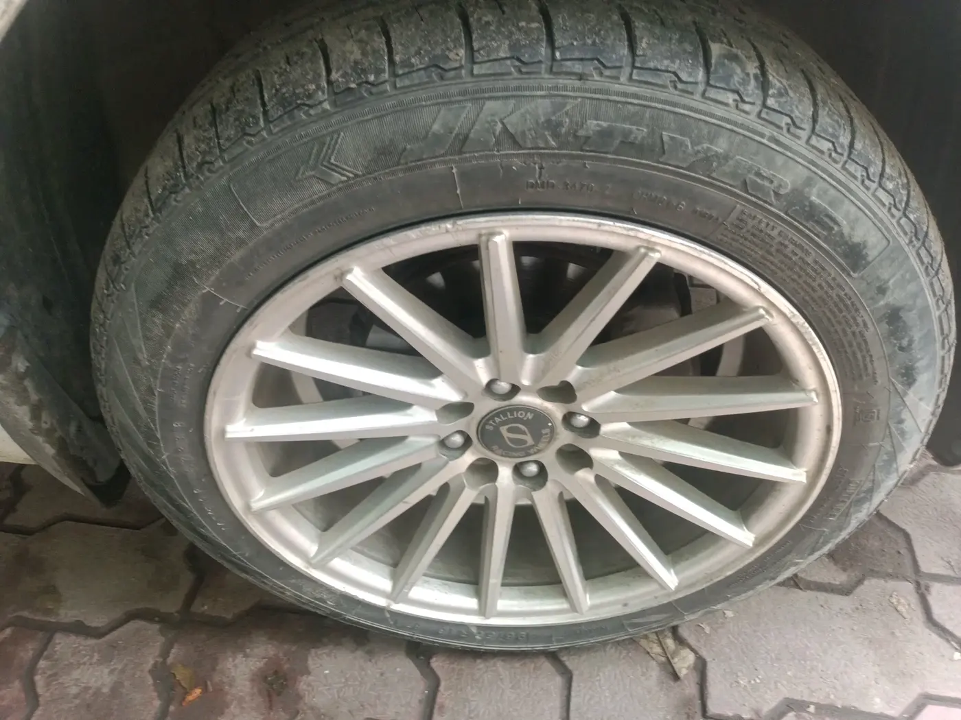 2021 Hyundai Verna SX 1.5 VTVT, Petrol, Manual, 90,608 km, tyre