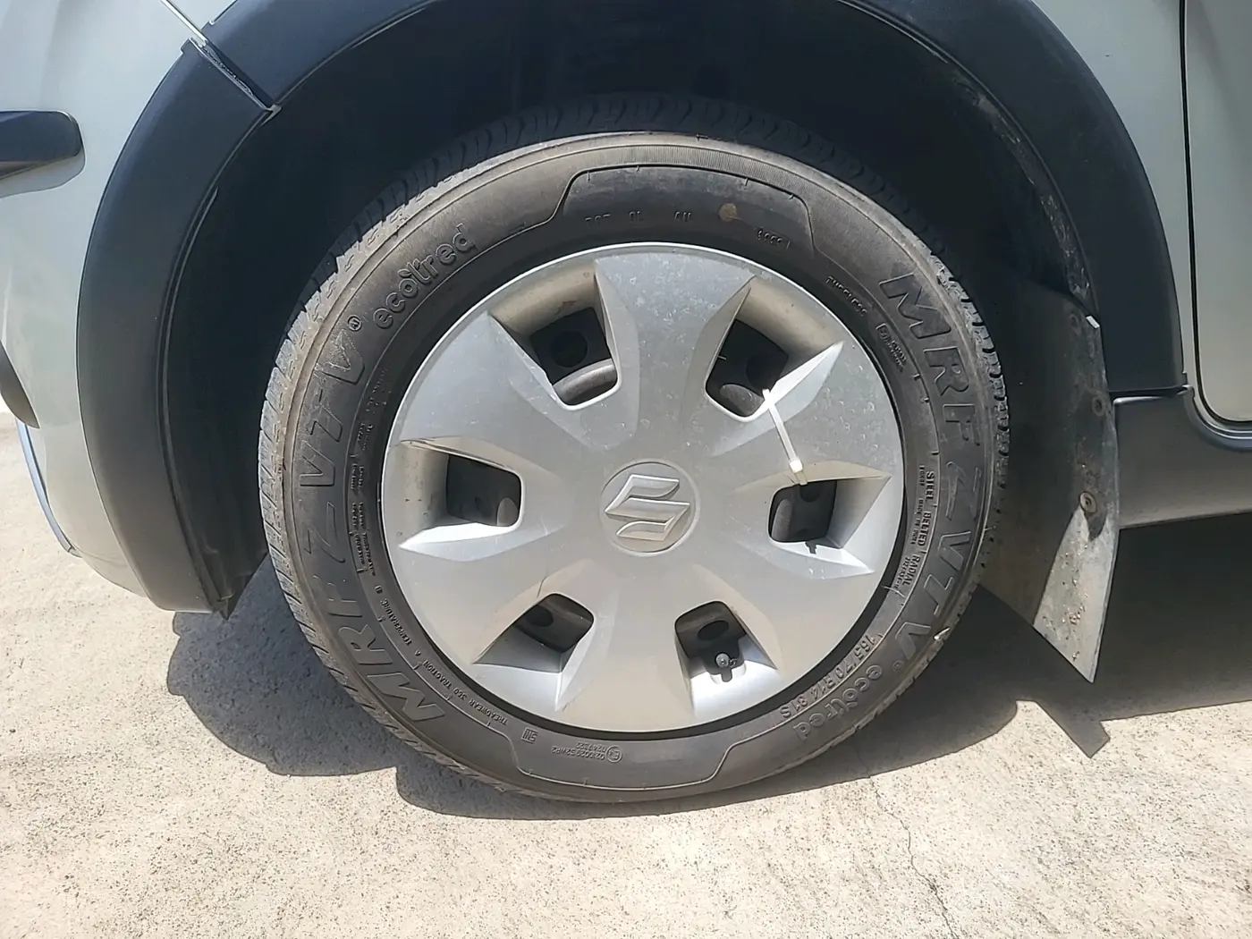 2023 Maruti New Wagon-R VXI 1.0, Petrol, Manual, 14,817 km, tyre