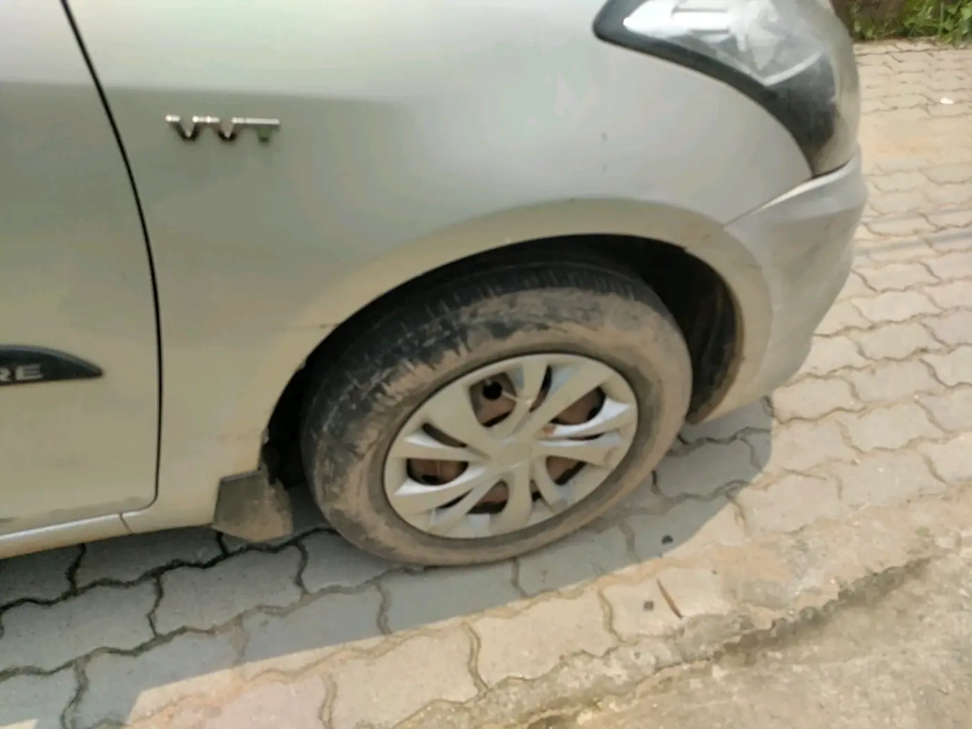 2016 Maruti Swift Dzire VXI, Petrol, Manual, 1,35,384 km, tyre