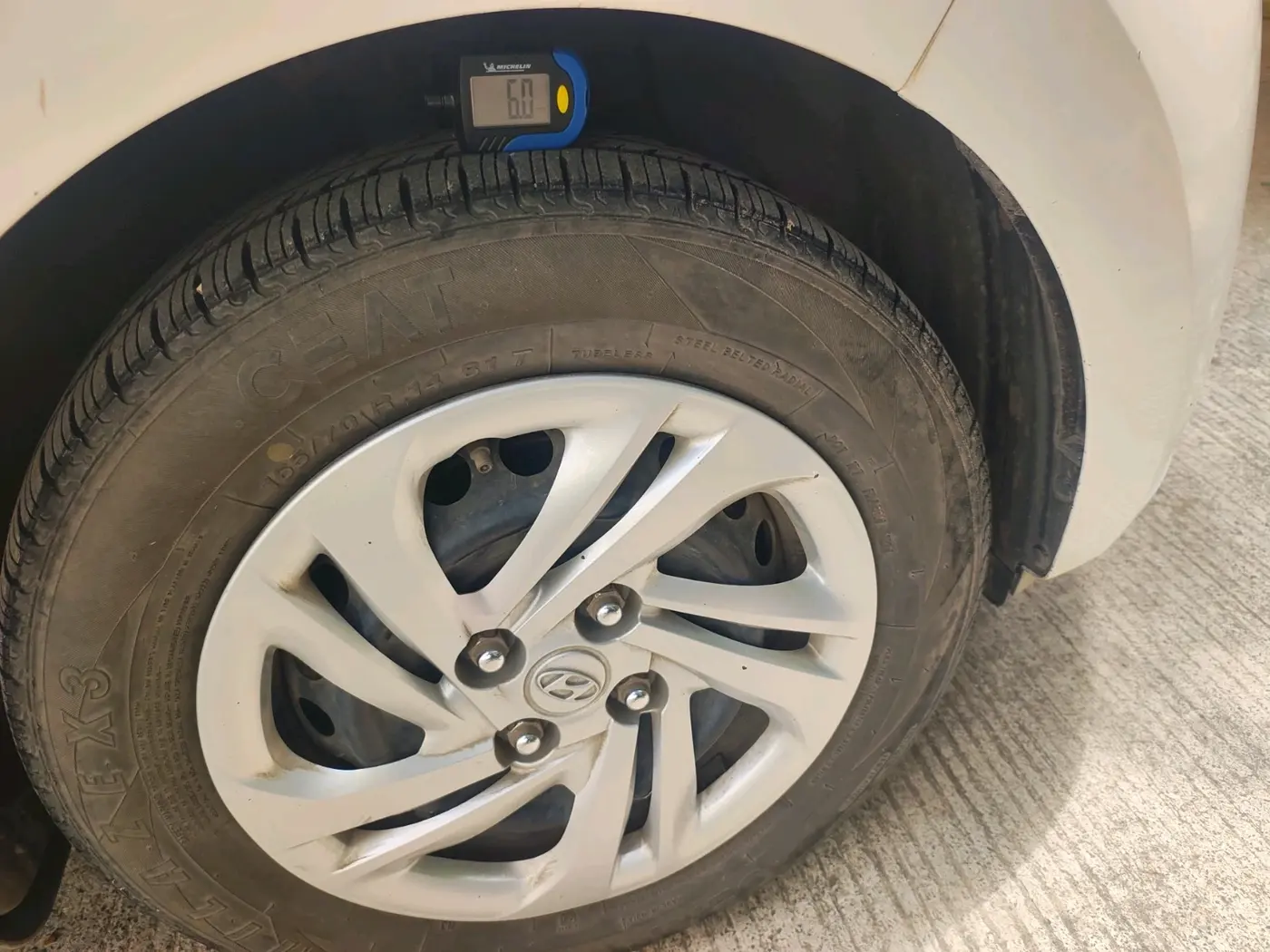 2021 Hyundai AURA S 1.2 CNG, CNG, Manual, 58,438 km, tyre