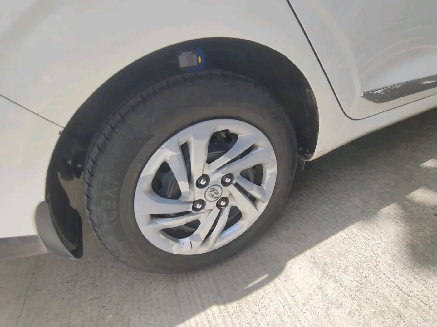 2021 Hyundai AURA S 1.2 CNG, CNG, Manual, 58,438 km, tyre