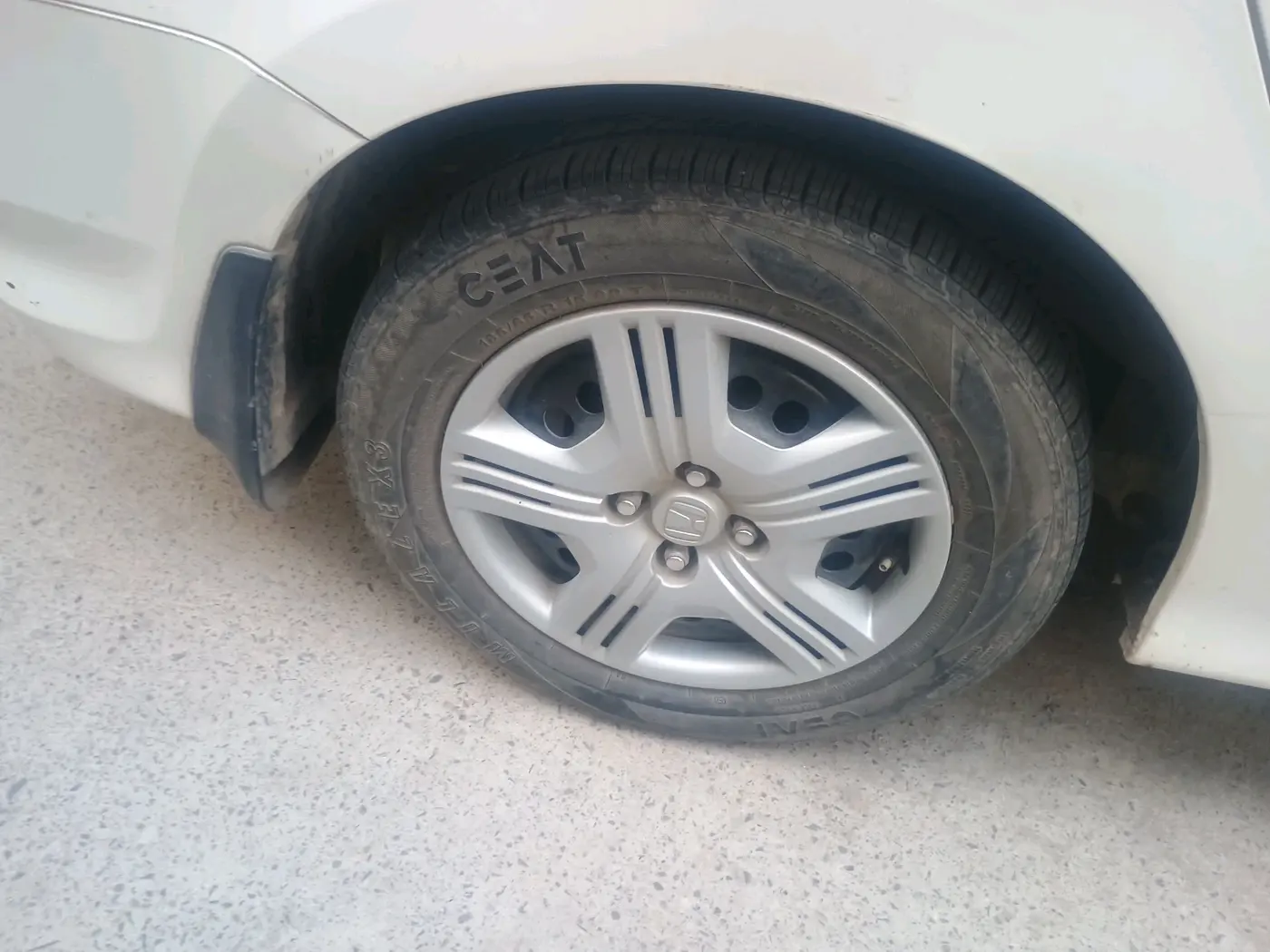 2011 Honda City 1.5L I-VTEC S MT, Petrol, Manual, 39,763 km, tyre