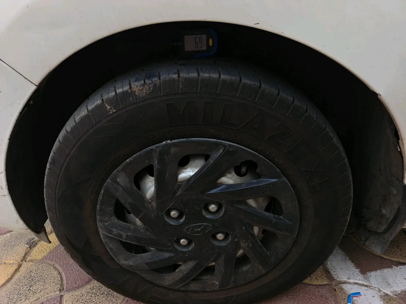 2022 Hyundai NEW SANTRO SPORTZ EXECUTIVE MT CNG, CNG, Manual, 1,07,065 km, tyre