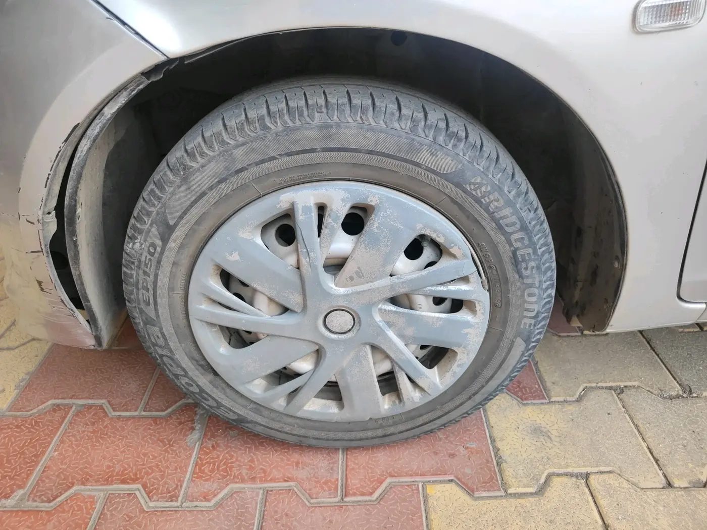 2015 Honda Amaze 1.2L I-VTEC E, Petrol, Manual, 65,466 km, tyre