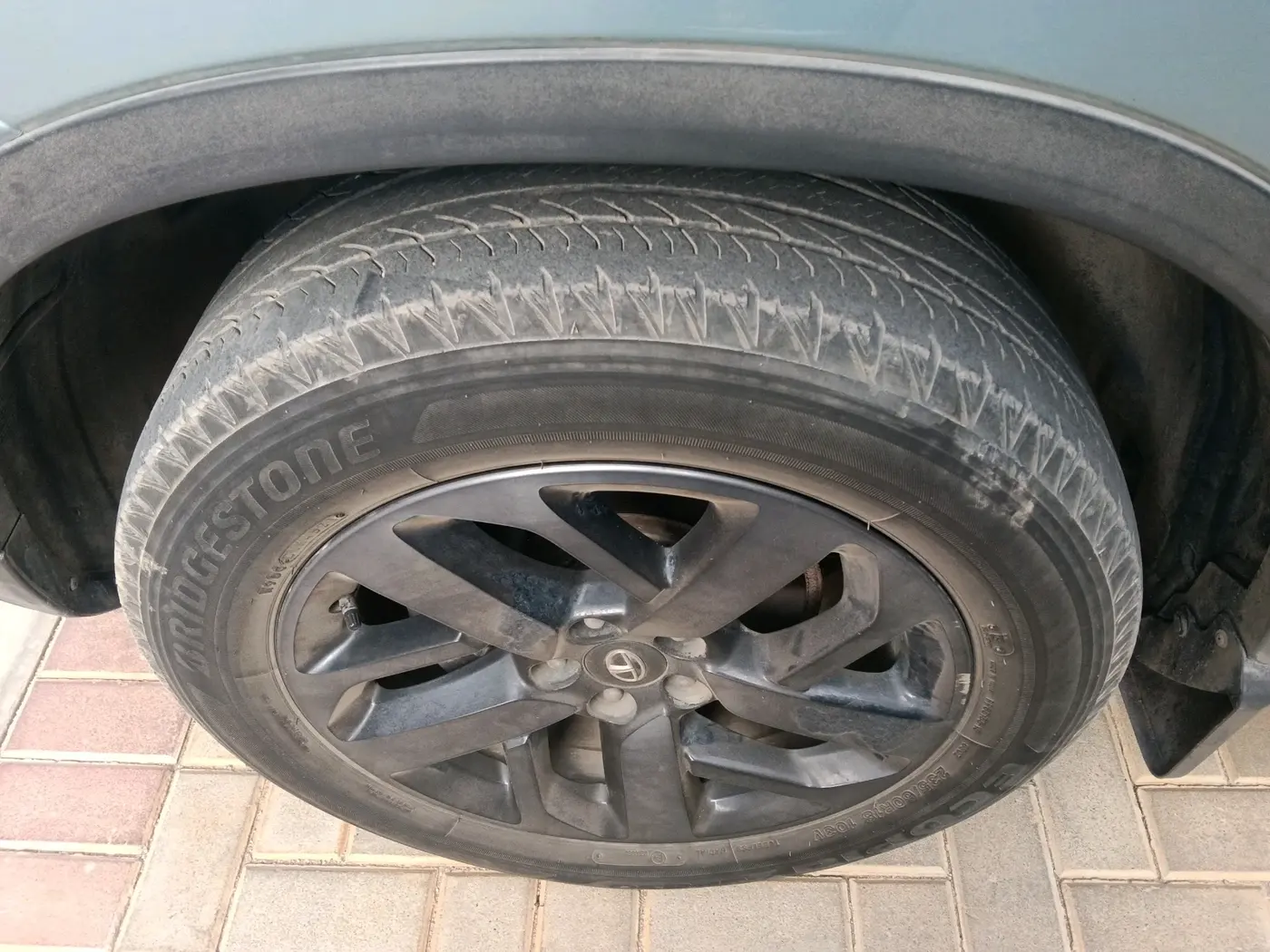 2021 Tata Safari XZA PLUS, Diesel, Automatic, 42,389 km, tyre
