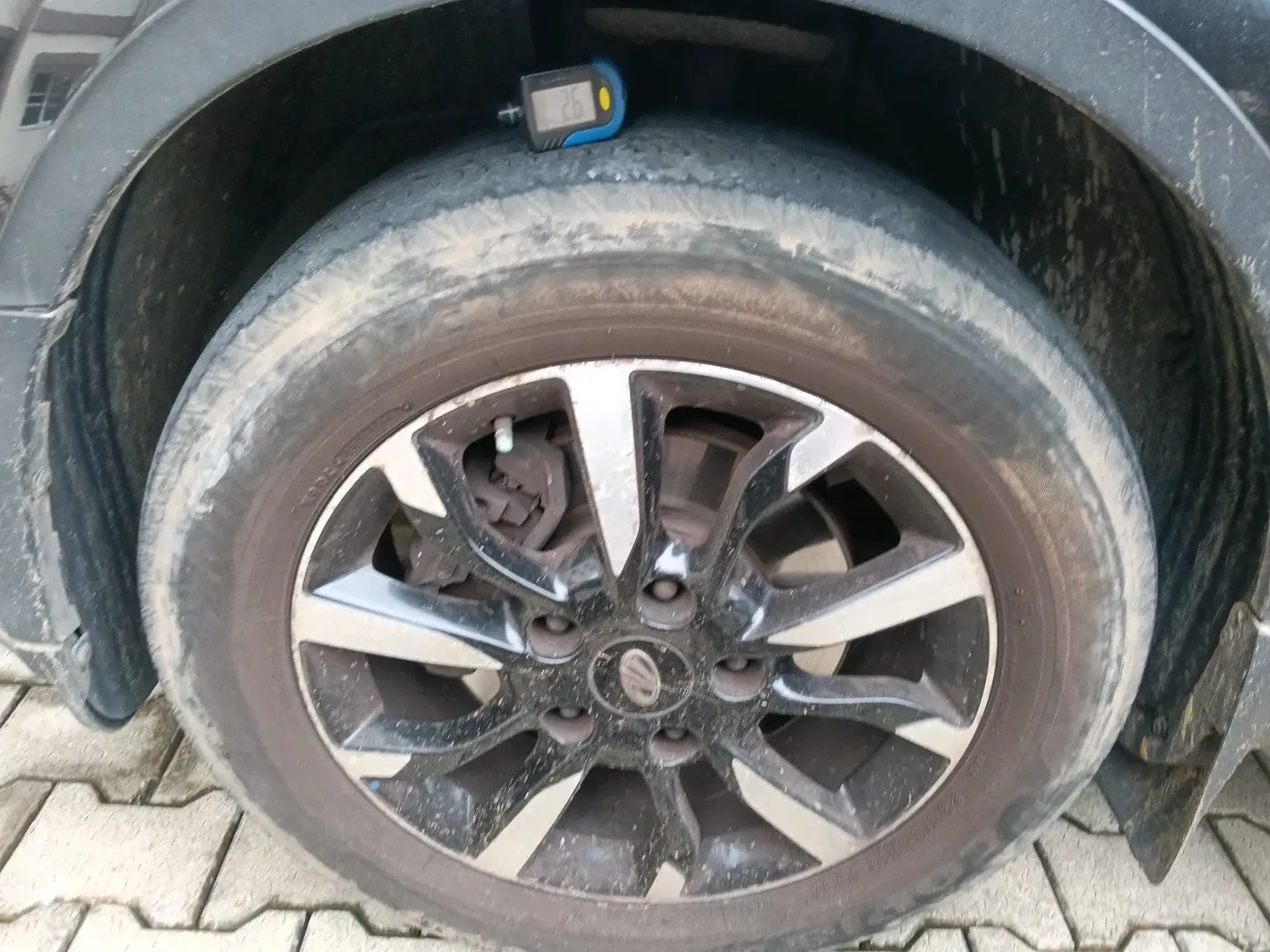 2018 Mahindra XUV500 W11 AT, Diesel, Automatic, 58,841 km, tyre