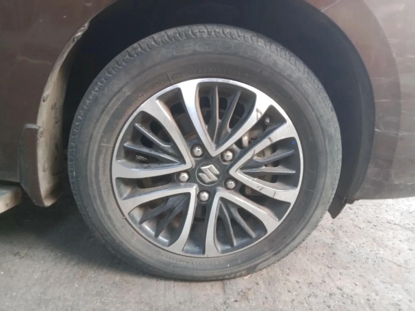 2023 Maruti Ertiga ZXI AT SHVS, Petrol, Automatic, 48,243 km, tyre