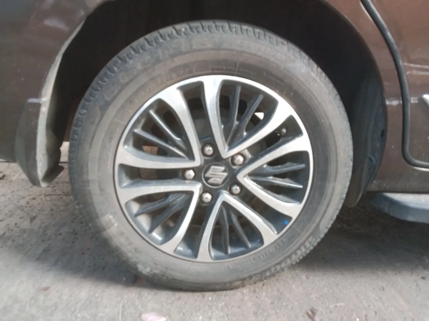 2023 Maruti Ertiga ZXI AT SHVS, Petrol, Automatic, 48,243 km, tyre